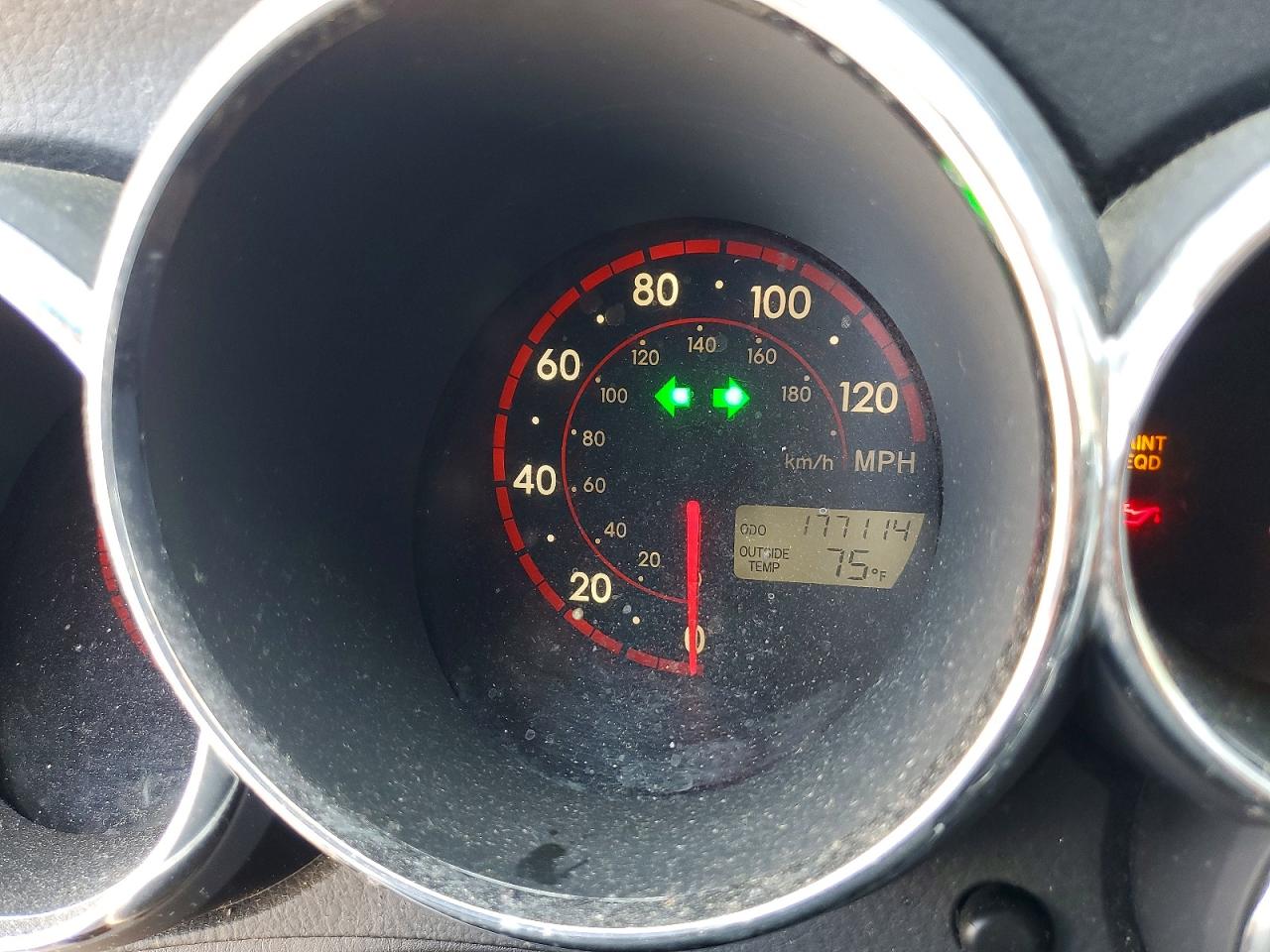 2006 TOYOTA COROLLA MATRIX XR photo 17