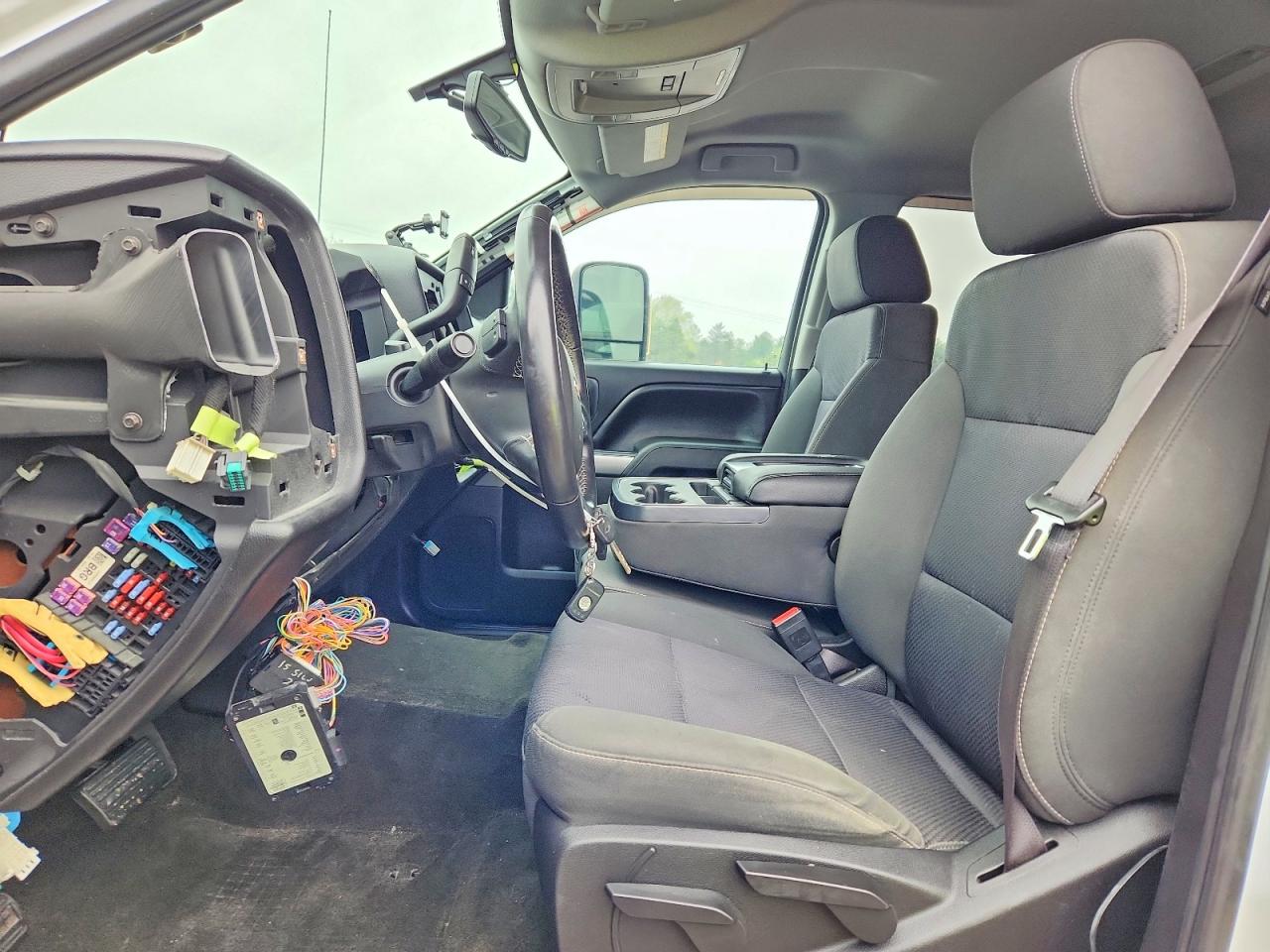 2015 CHEVROLET SILVERADO K2500 HEAVY DUTY LT photo 13