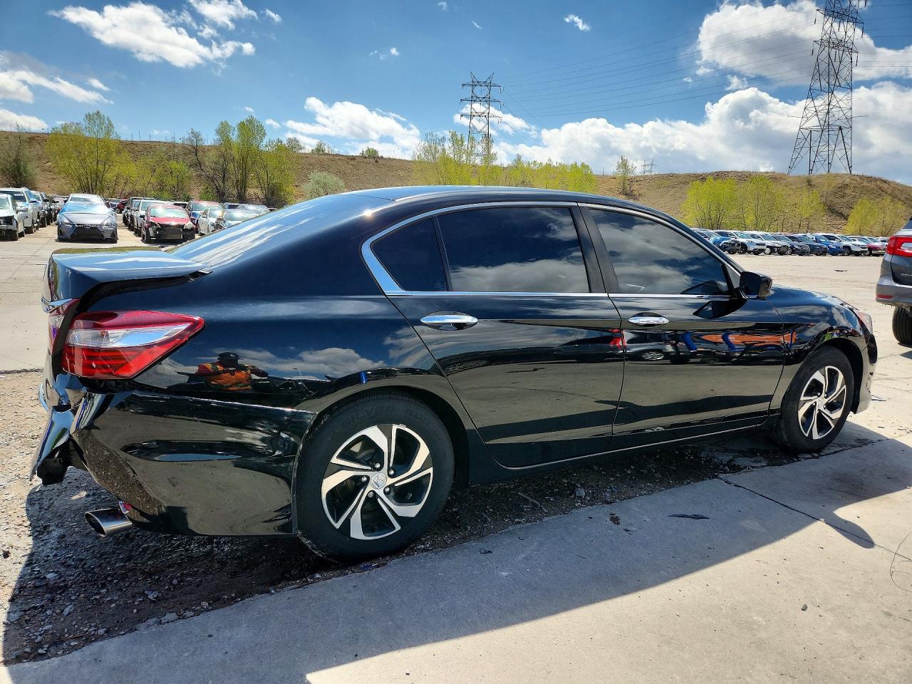 2017 HONDA ACCORD LX photo 3