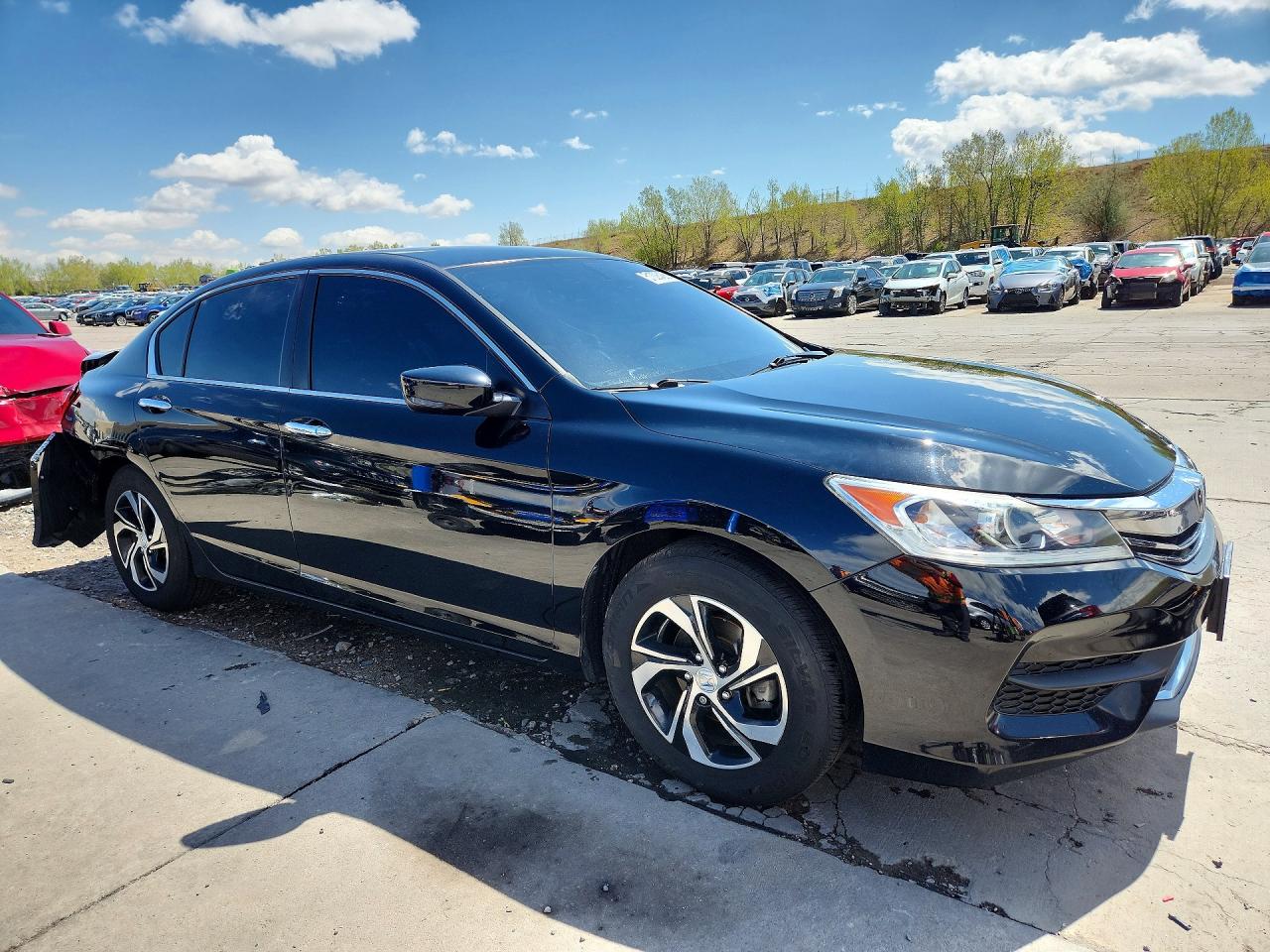 2017 HONDA ACCORD LX photo 4