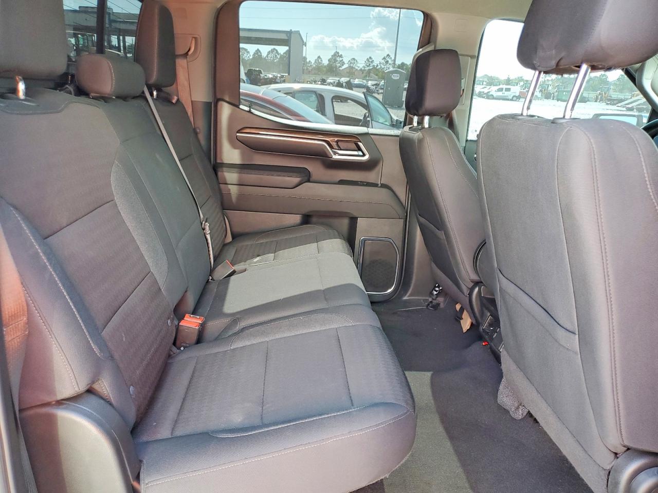 2024 CHEVROLET SILVERADO K1500 LT photo 28