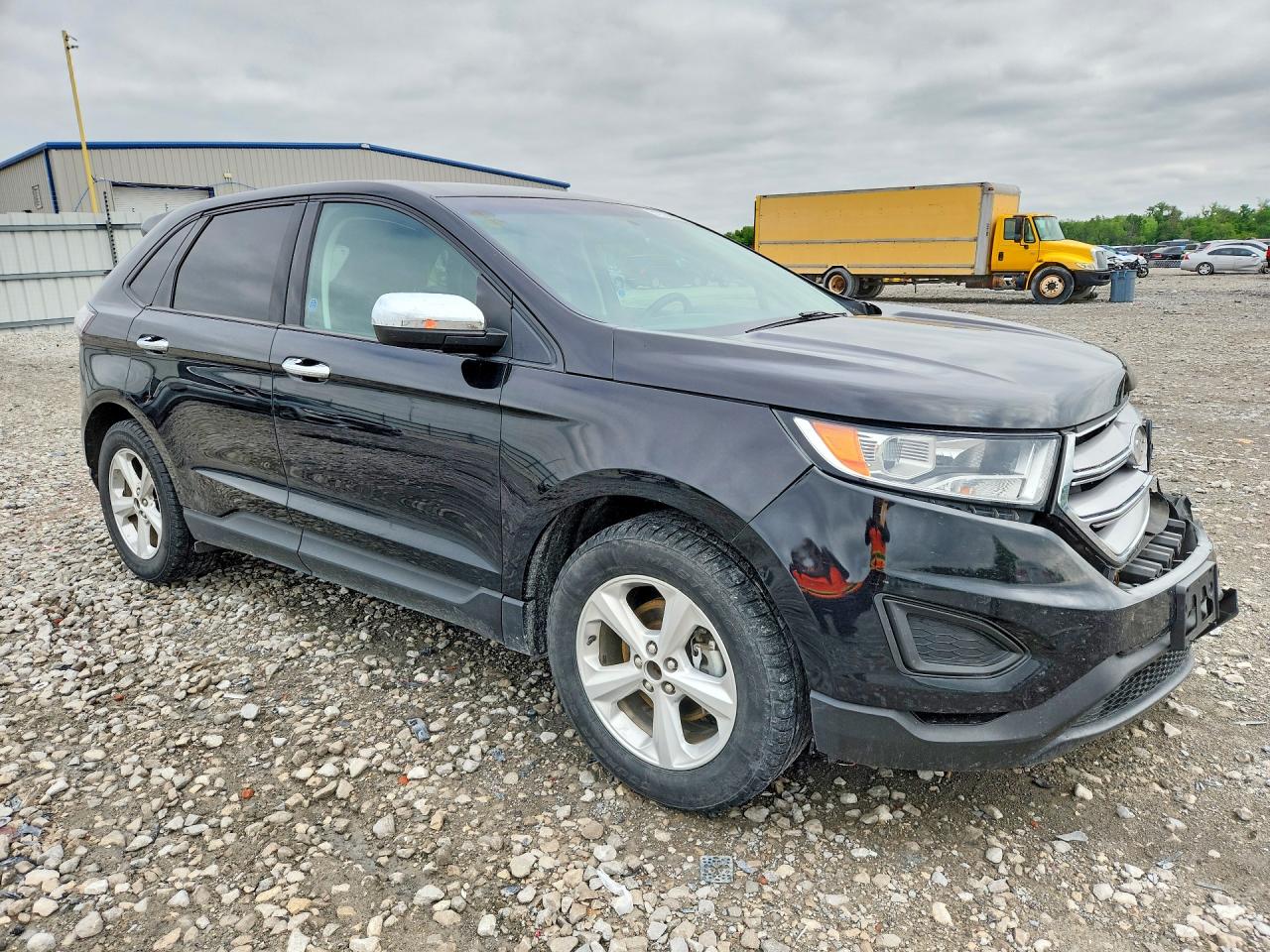 2017 FORD EDGE SE photo 4