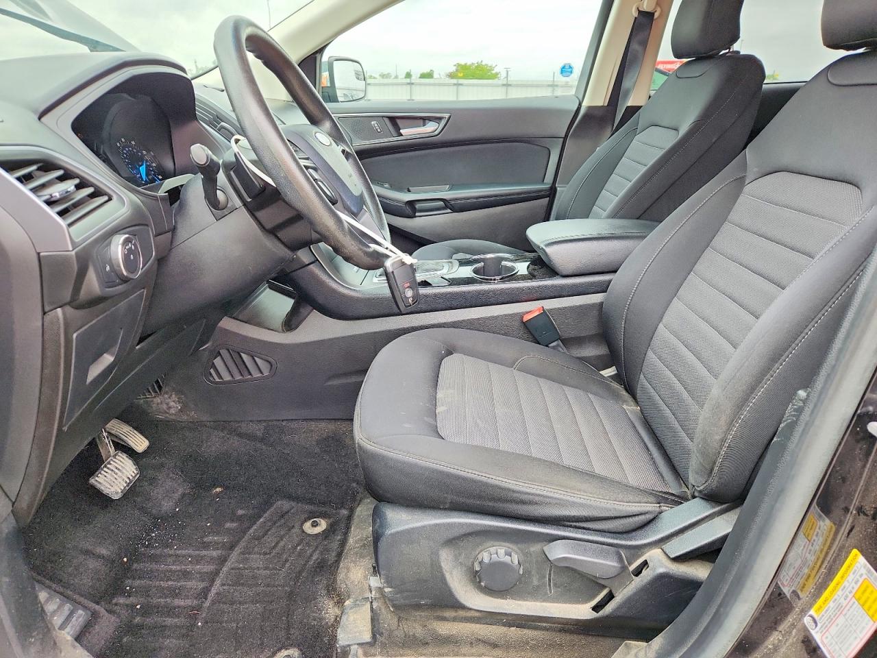 2017 FORD EDGE SE photo 7