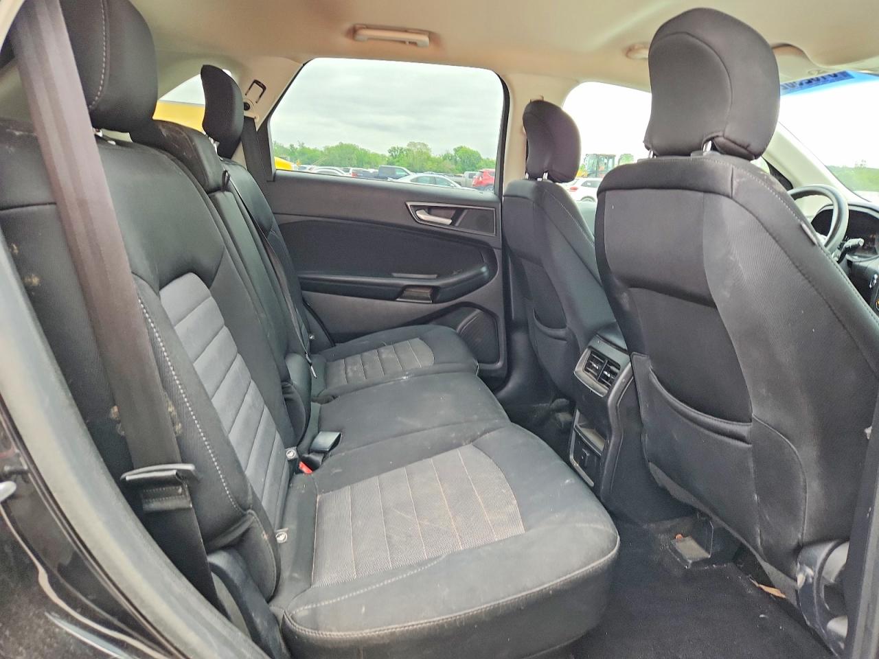 2017 FORD EDGE SE photo 11