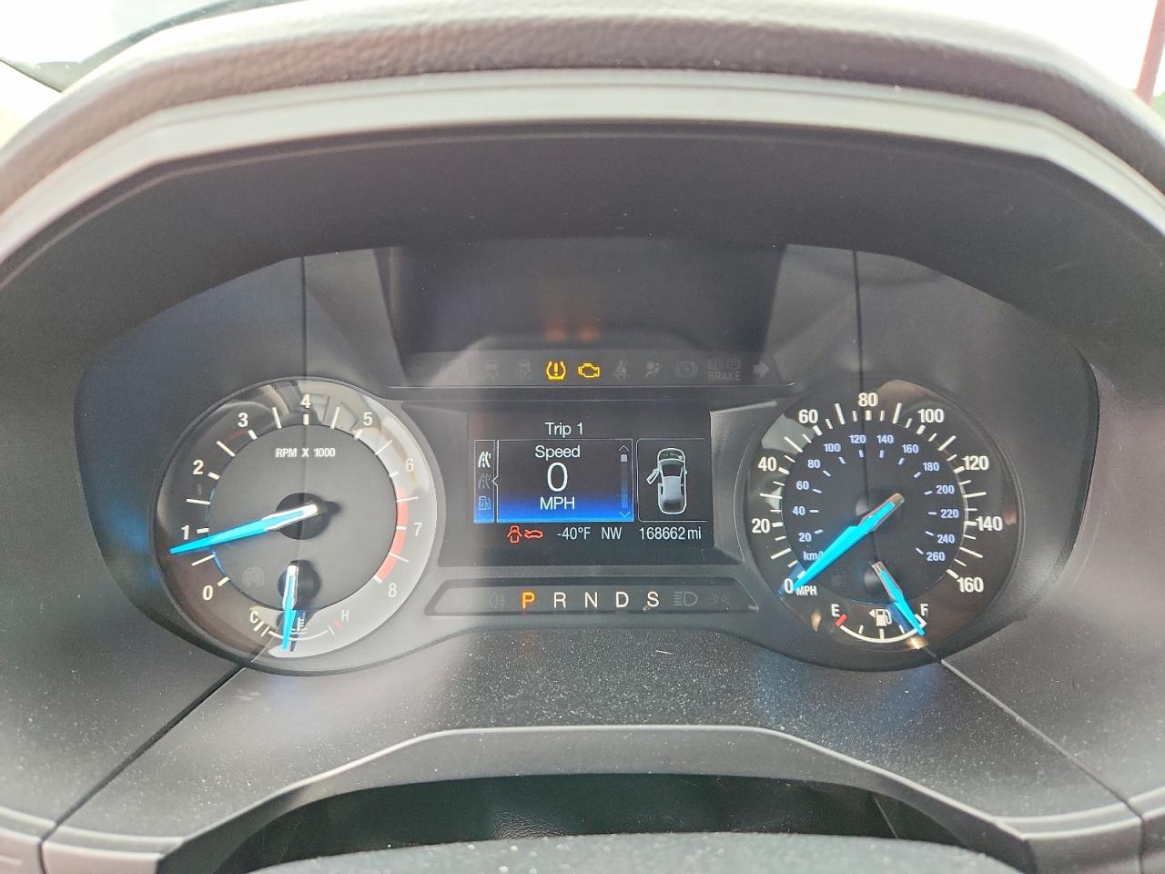 2017 FORD EDGE SE photo 9