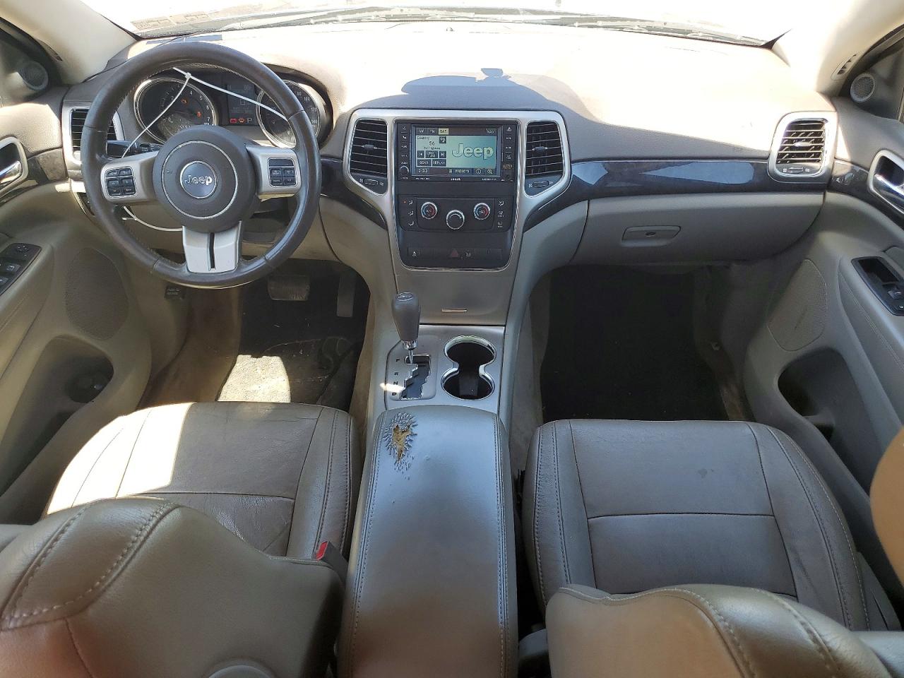 2011 JEEP GRAND CHEROKEE LAREDO photo 22