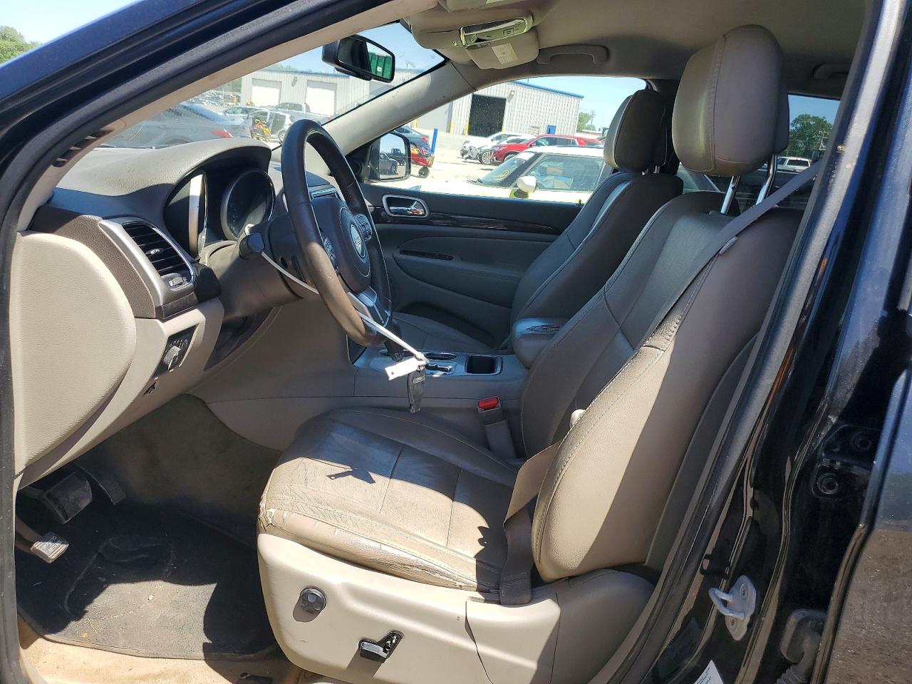 2011 JEEP GRAND CHEROKEE LAREDO photo 19
