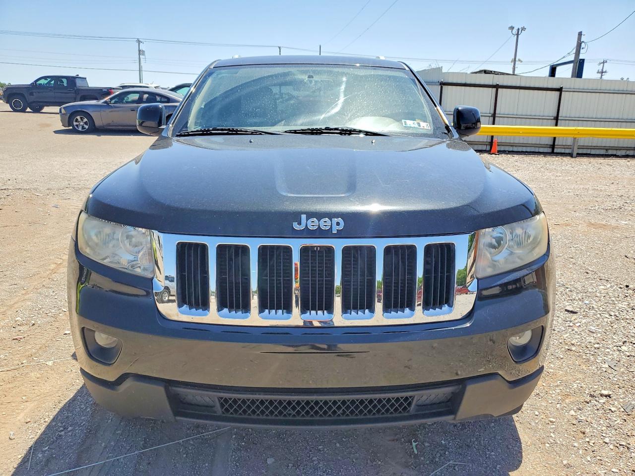 2011 JEEP GRAND CHEROKEE LAREDO photo 13