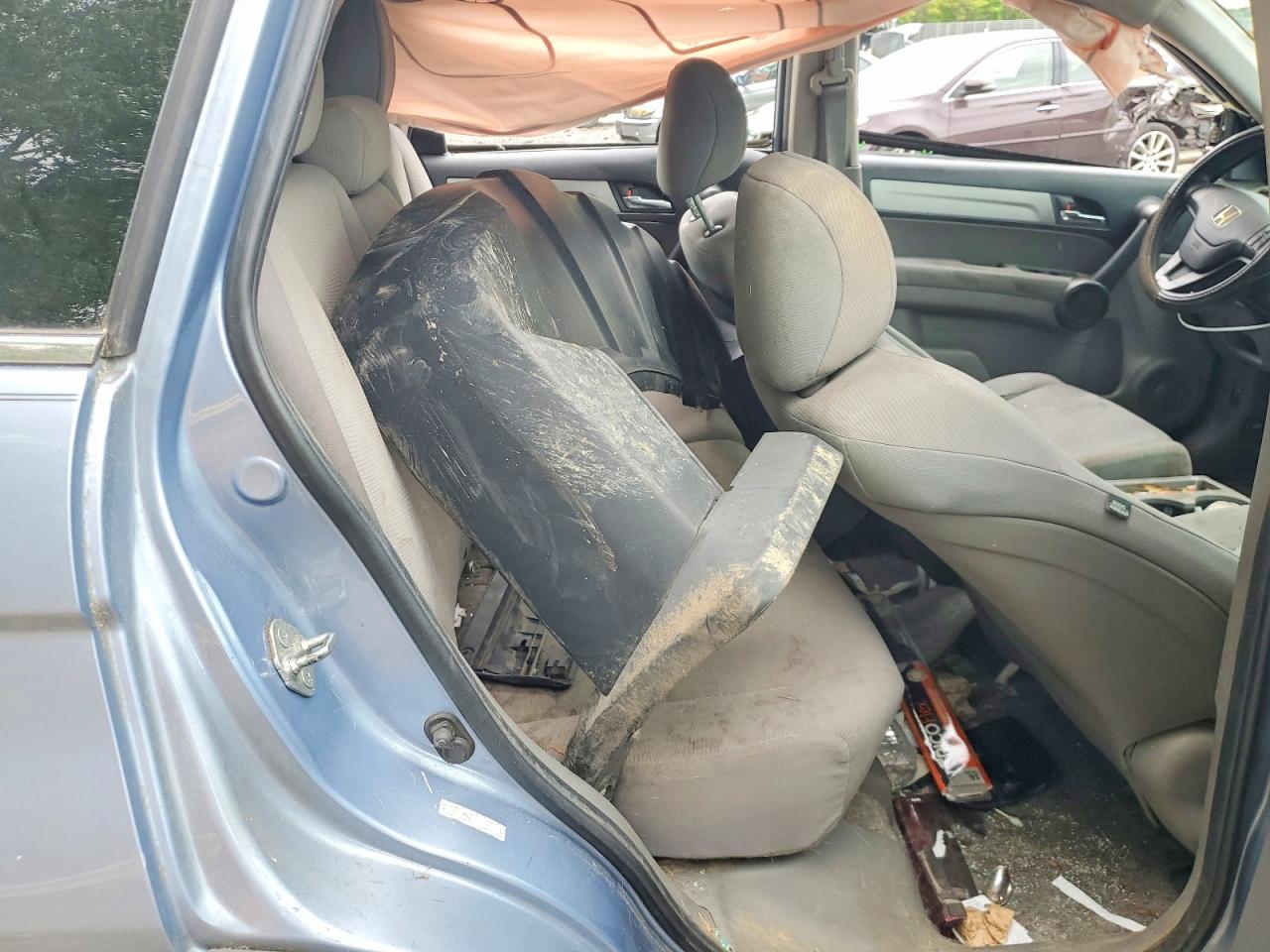 2011 HONDA CR-V LX photo 31