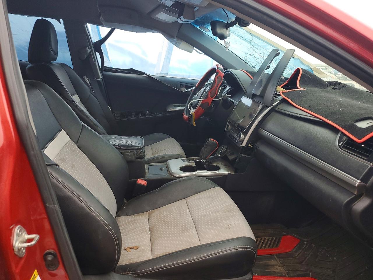 2013 TOYOTA CAMRY SE V6 photo 19