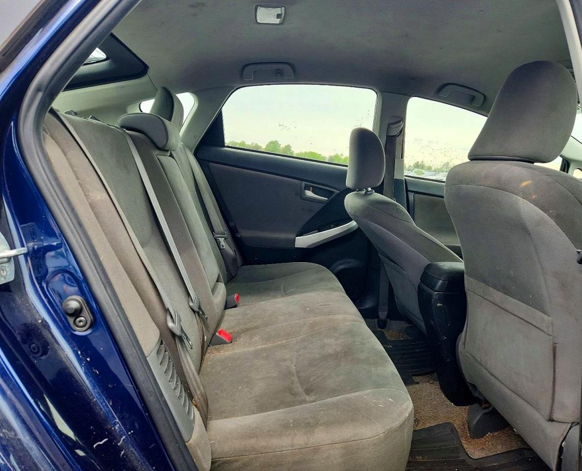 2013 TOYOTA PRIUS TWO photo 19