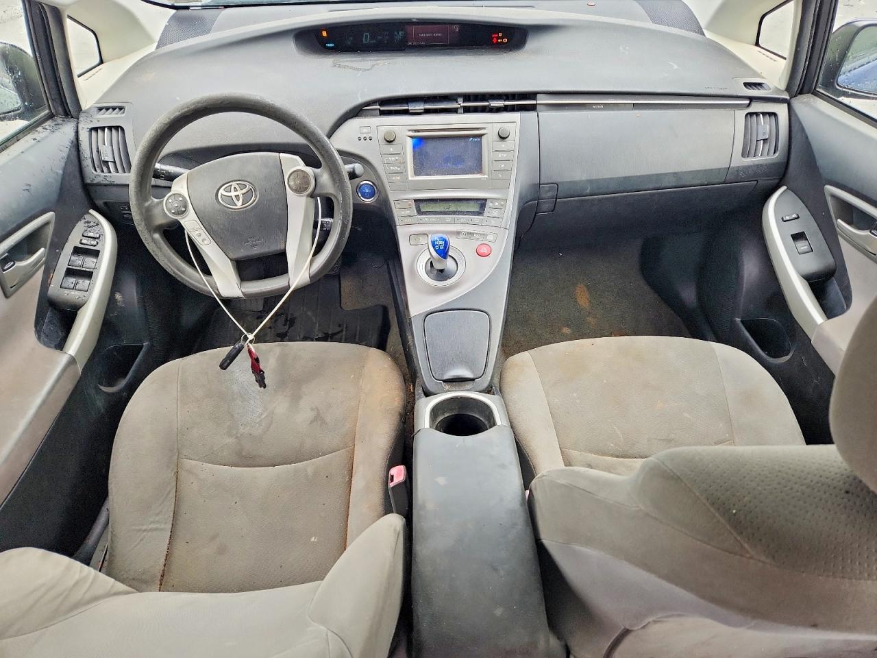 2013 TOYOTA PRIUS TWO photo 15