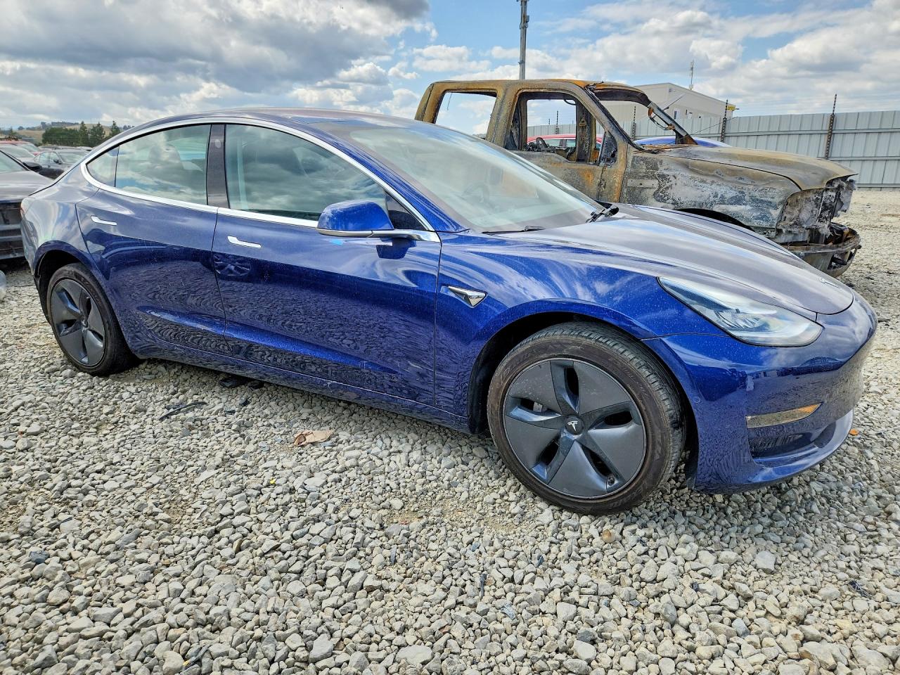 2018 TESLA MODEL 3 photo 4