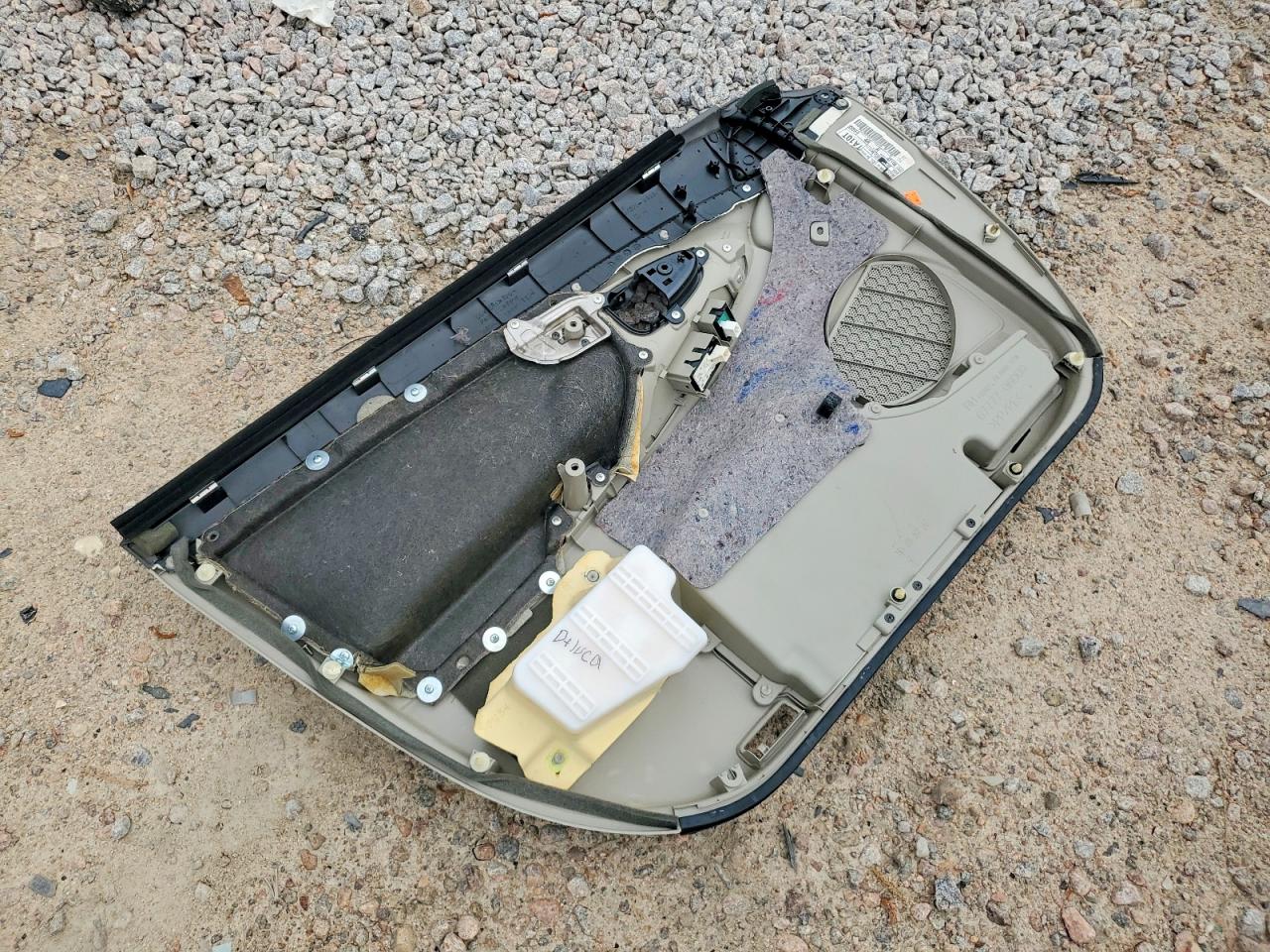 2011 TOYOTA CAMRY LE photo 23