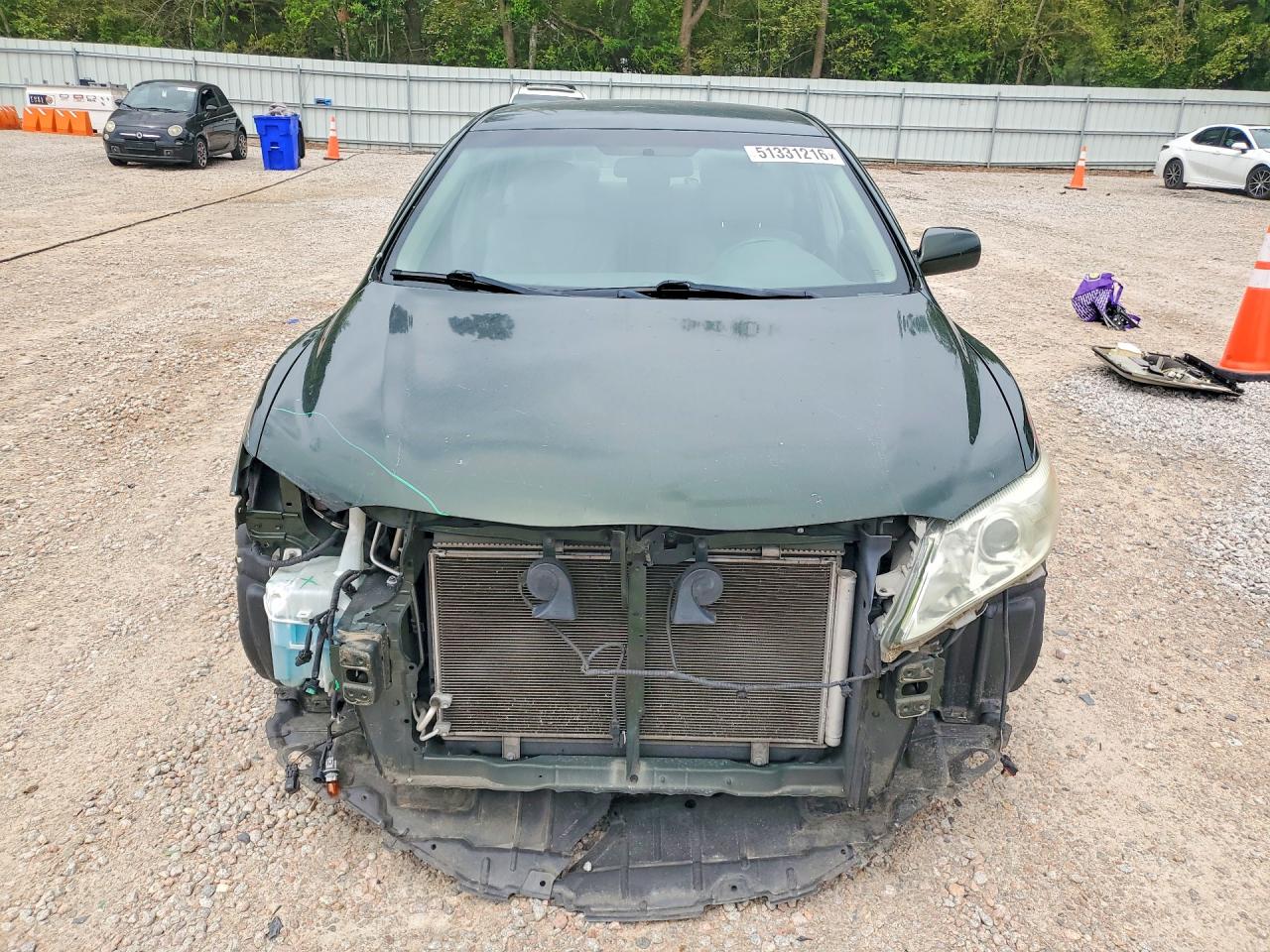 2011 TOYOTA CAMRY LE photo 9
