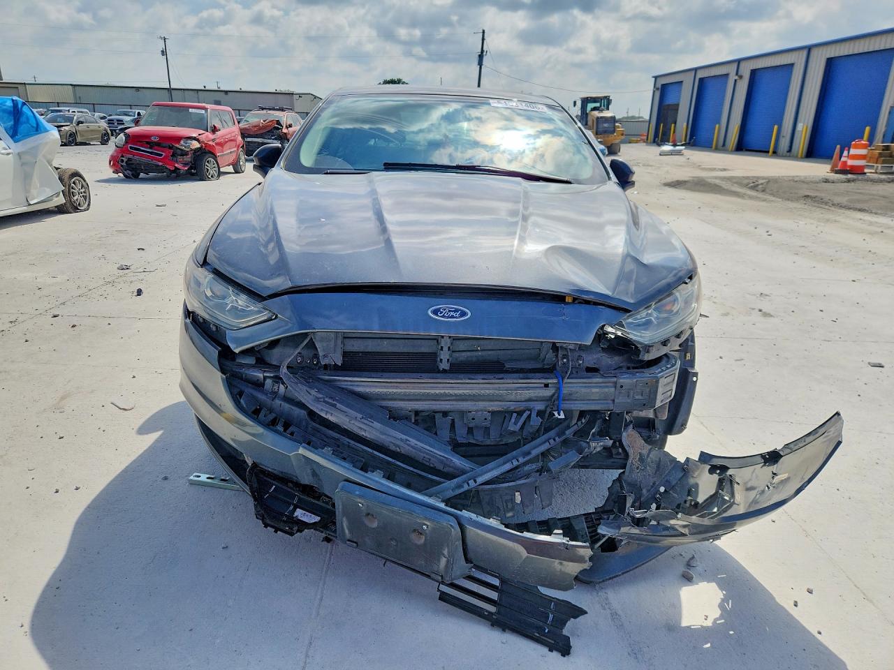 2017 FORD FUSION SE photo 5