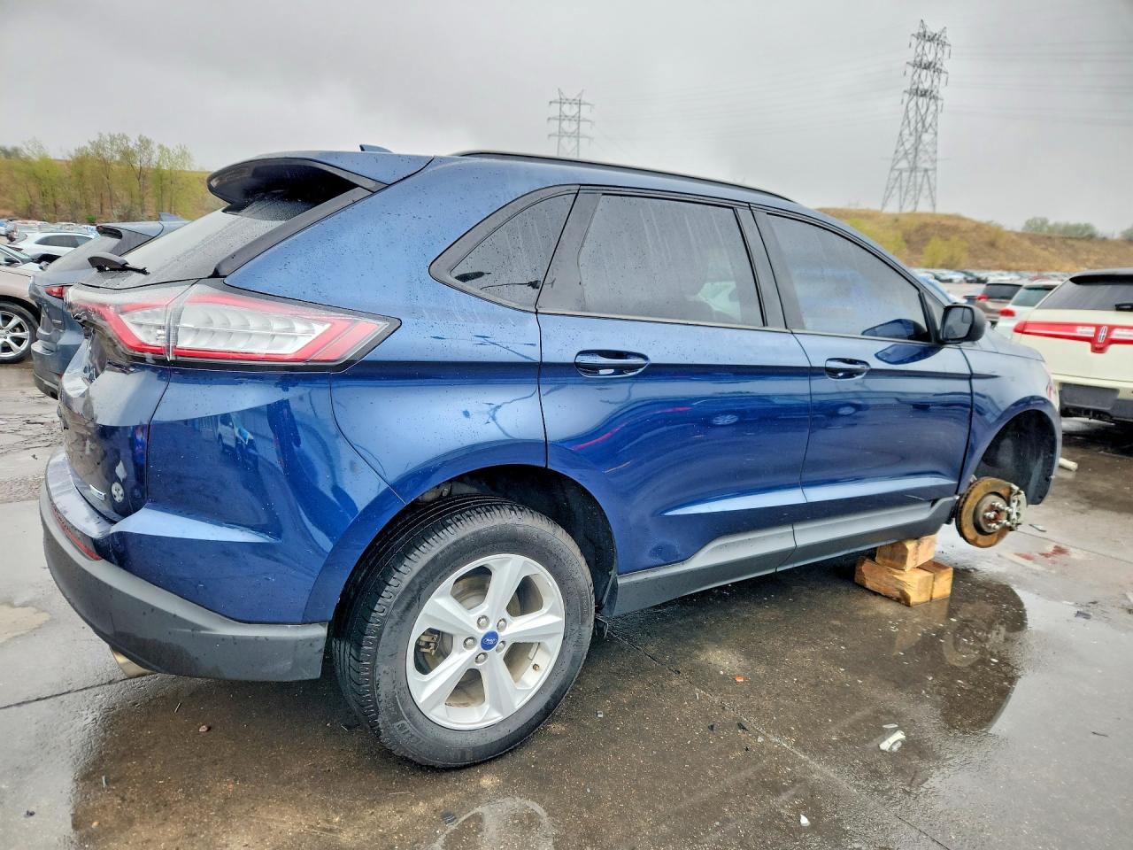 2017 FORD EDGE SE photo 5