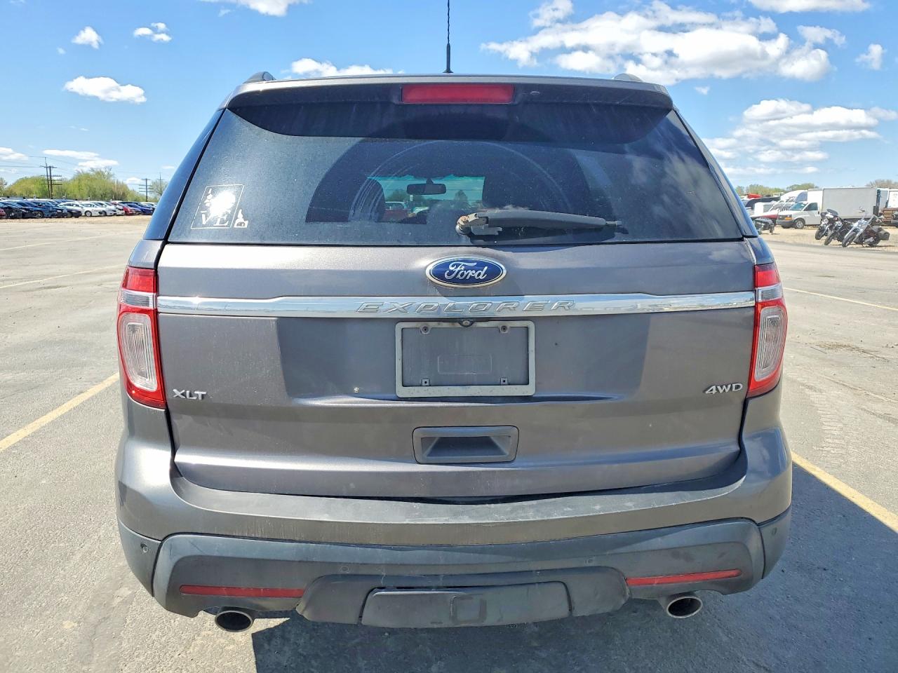 2013 FORD EXPLORER XLT photo 11