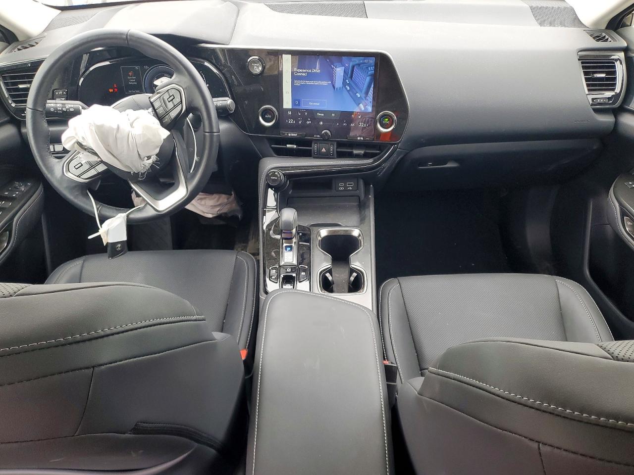 2022 LEXUS NX 350H photo 22