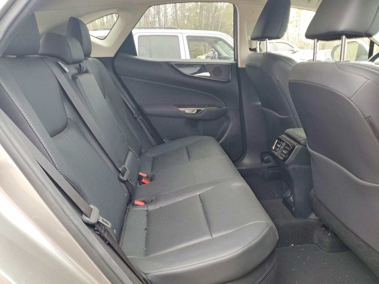 2022 LEXUS NX 350H photo 31