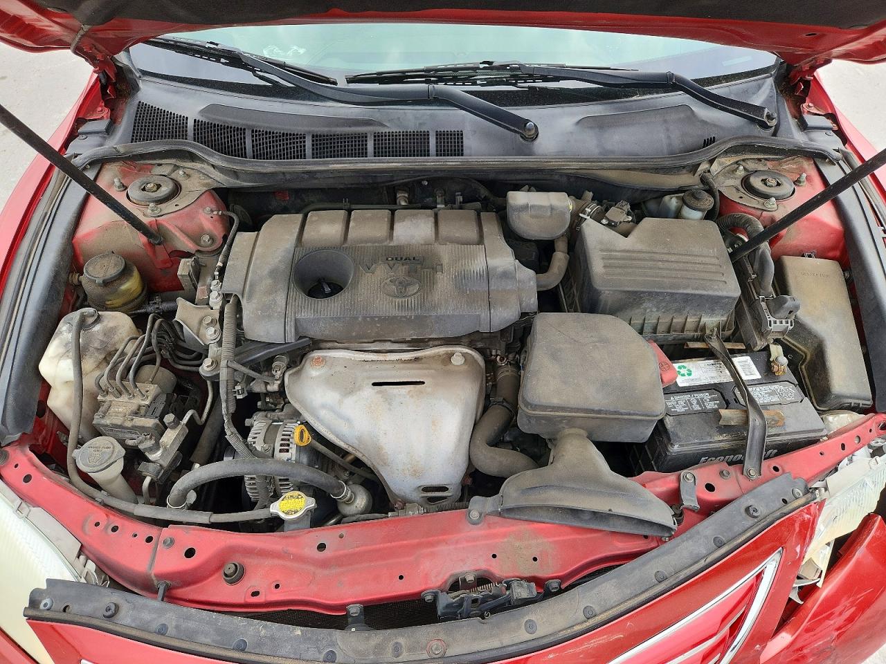 2011 TOYOTA CAMRY XLE photo 11
