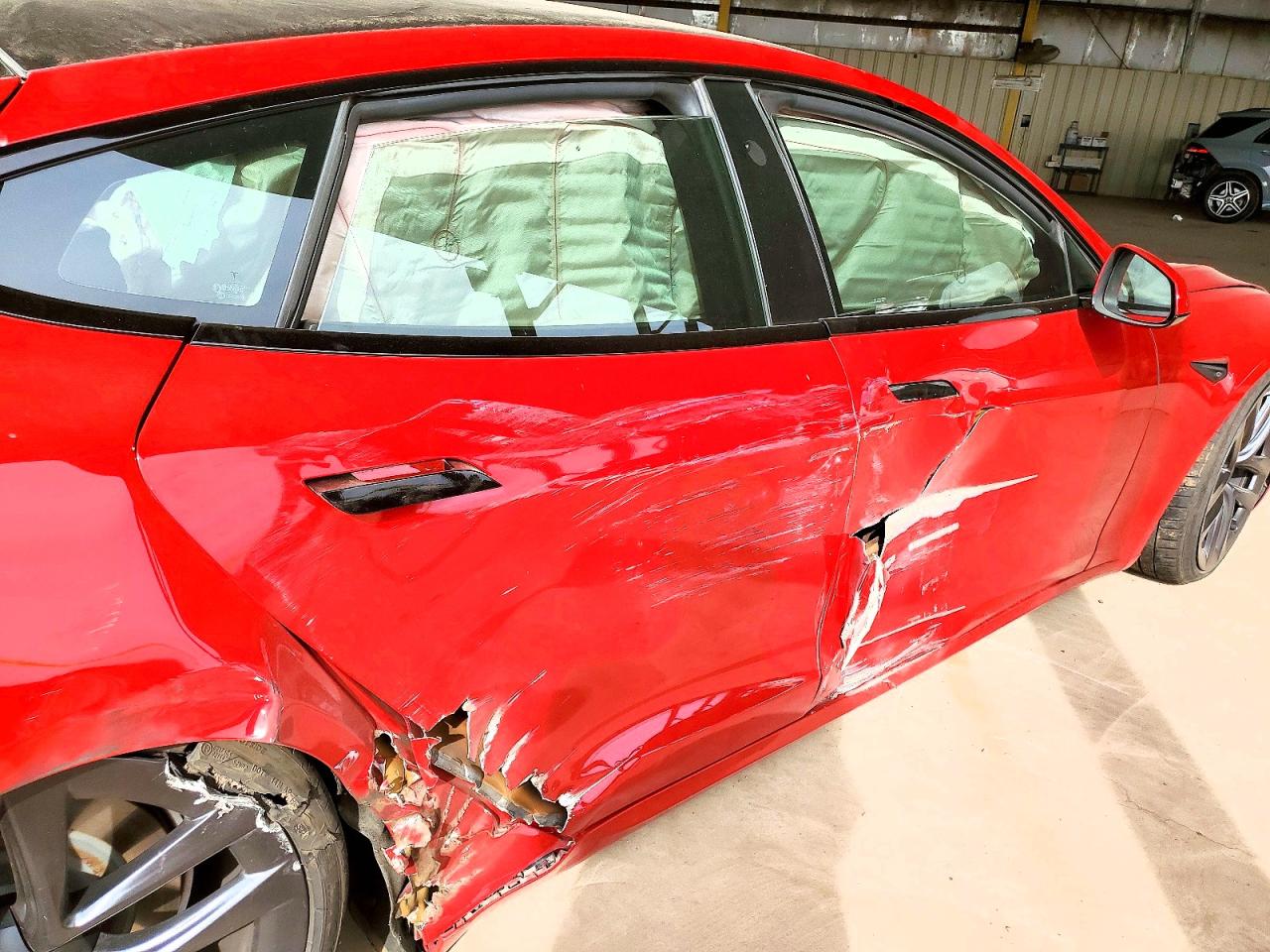 2022 TESLA MODEL S photo 19