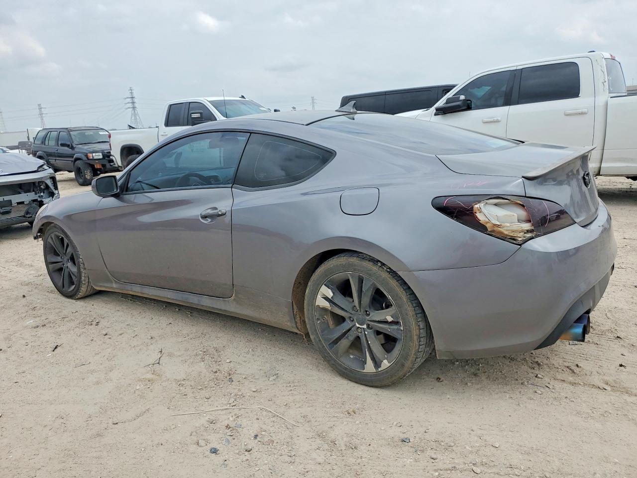 2012 HYUNDAI GENESIS COUPE 2.0T photo 3