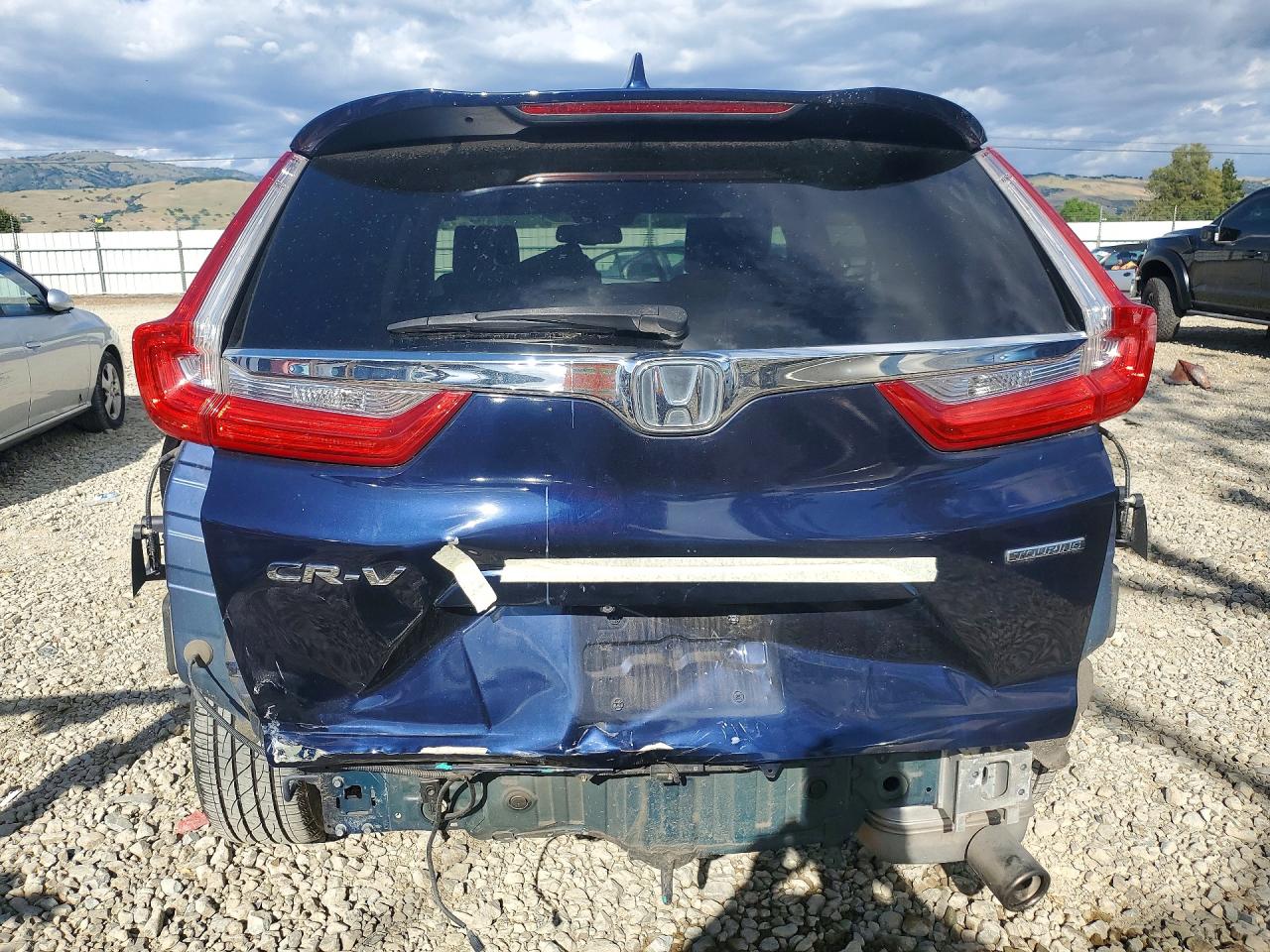 2017 HONDA CR-V TOURING photo 11