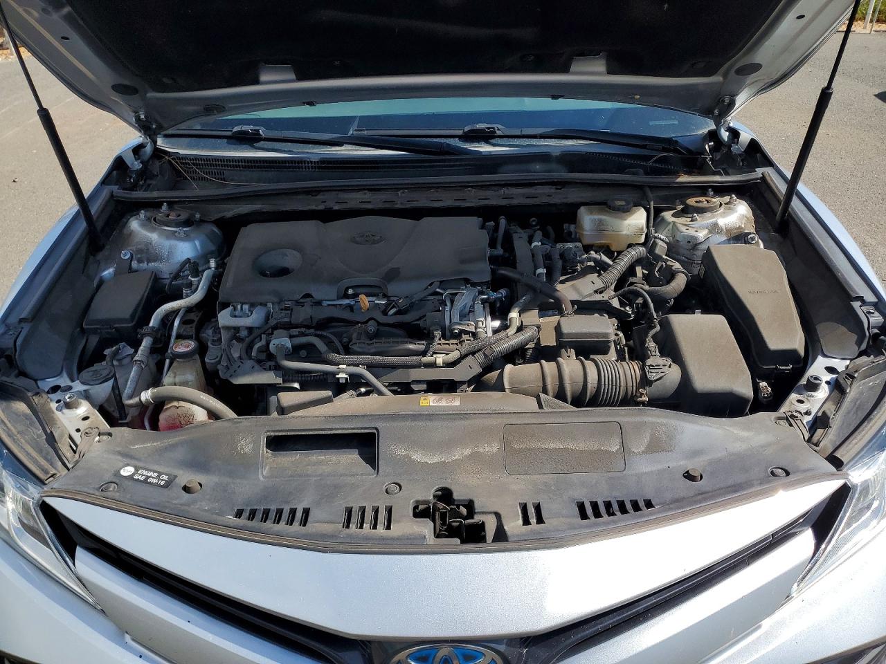 2018 TOYOTA CAMRY LE photo 11