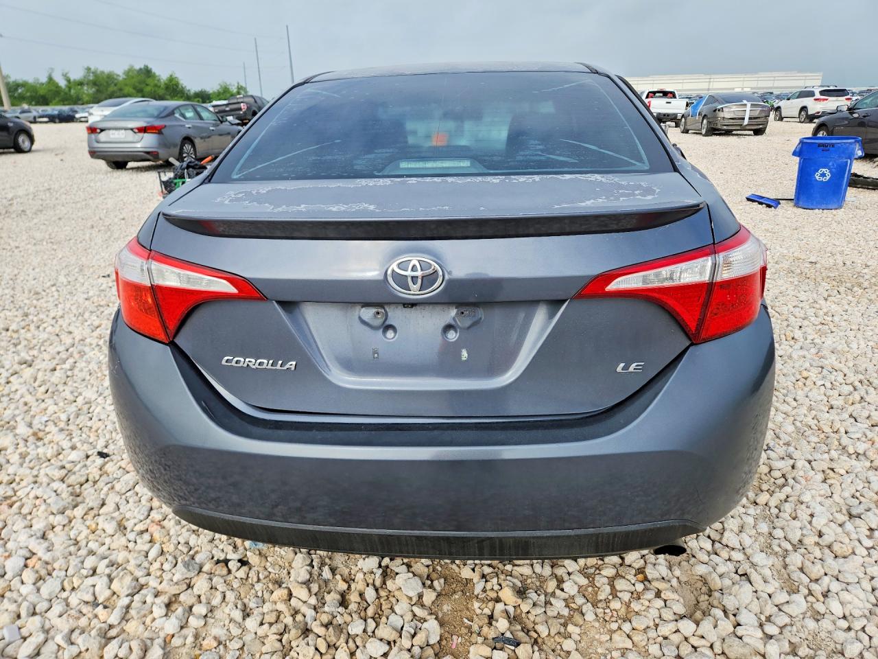 2016 TOYOTA COROLLA LE photo 11