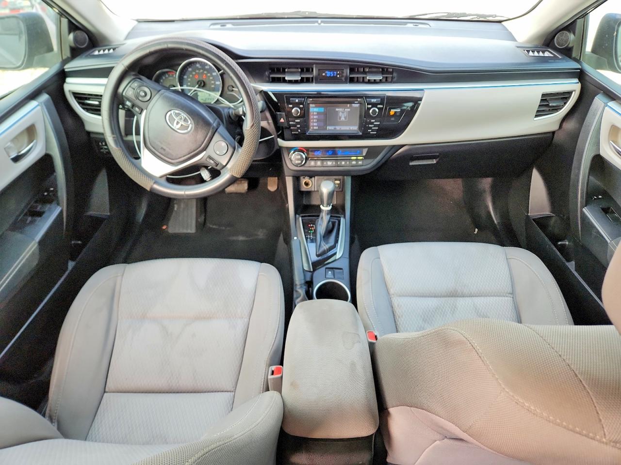 2016 TOYOTA COROLLA LE photo 15