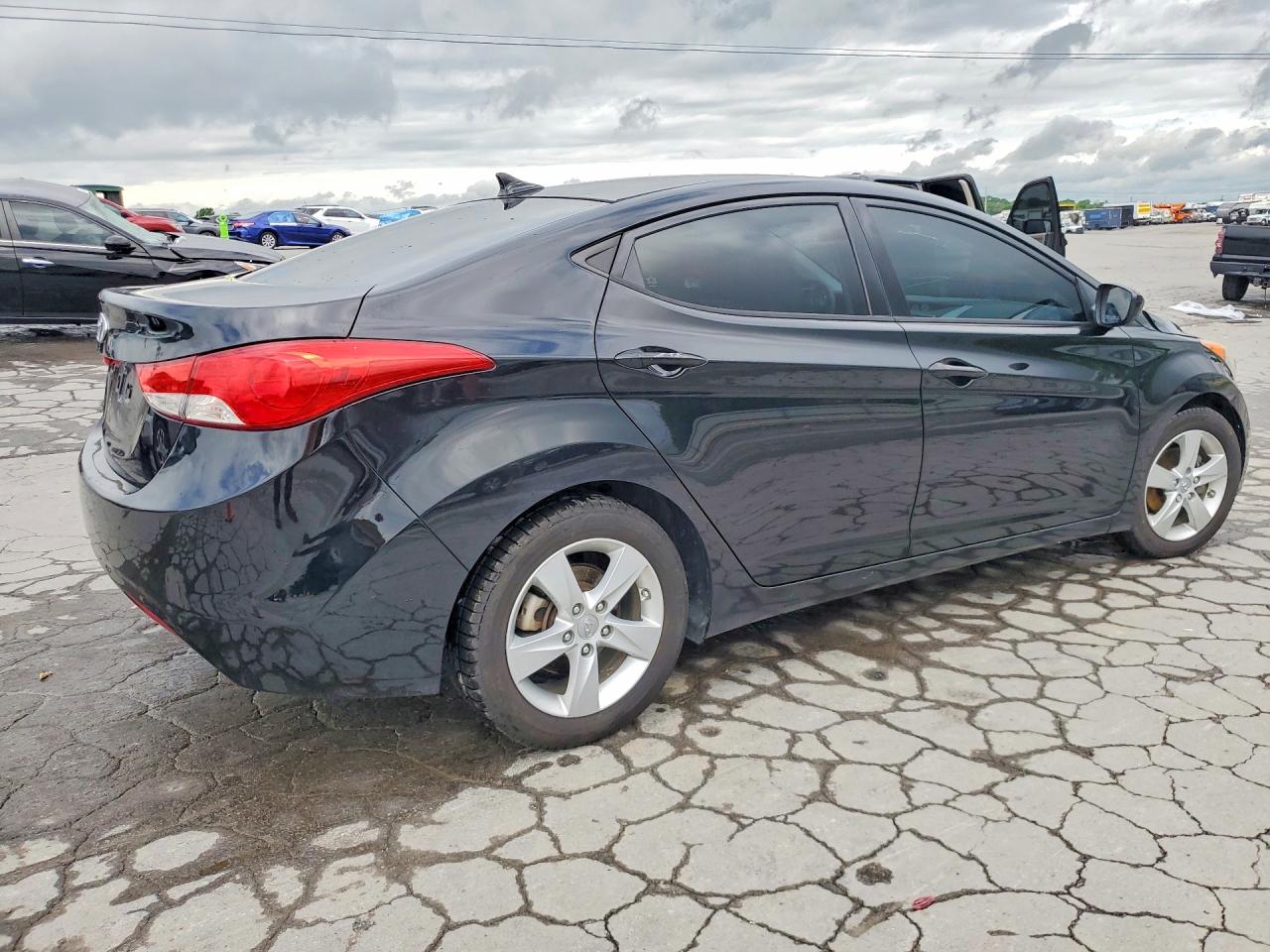 2013 HYUNDAI ELANTRA GLS photo 7