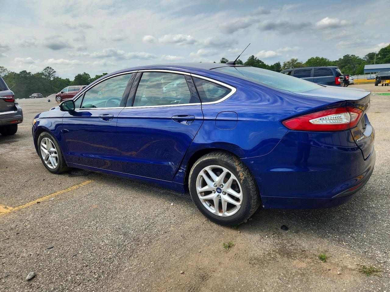 2013 FORD FUSION SE photo 3