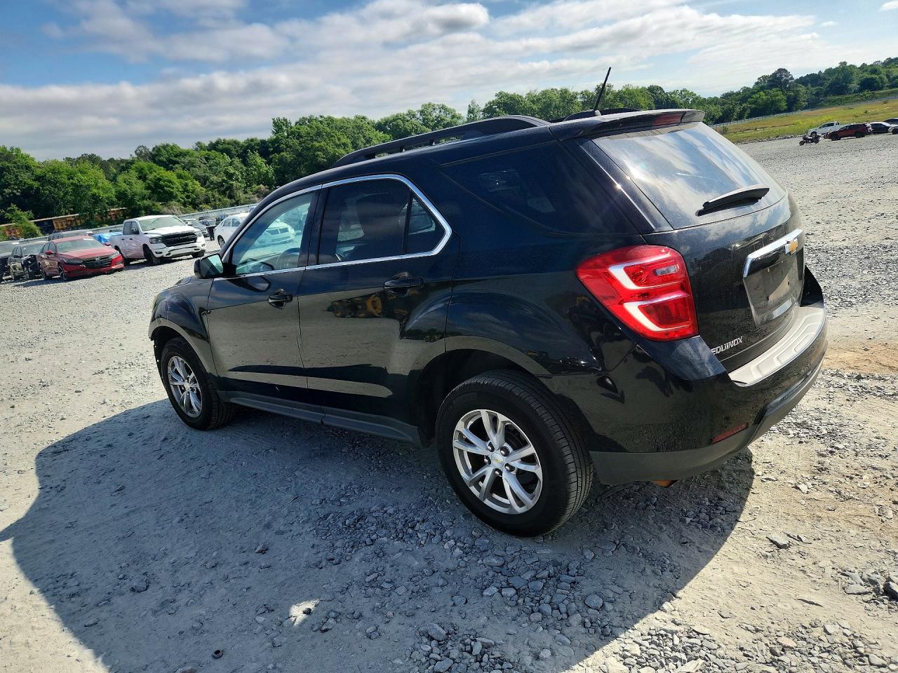 2017 CHEVROLET EQUINOX LT photo 3