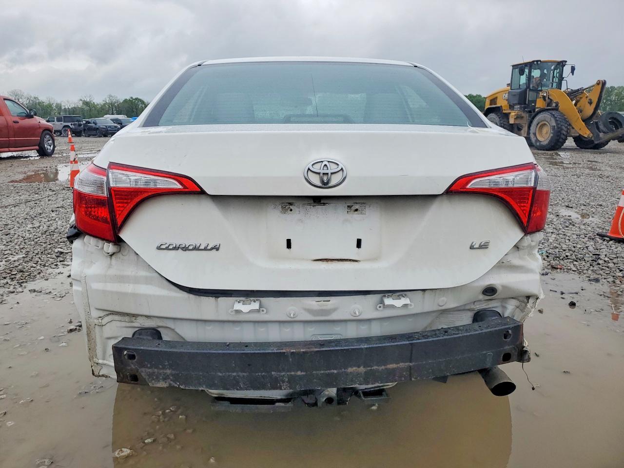 2016 TOYOTA COROLLA LE photo 5