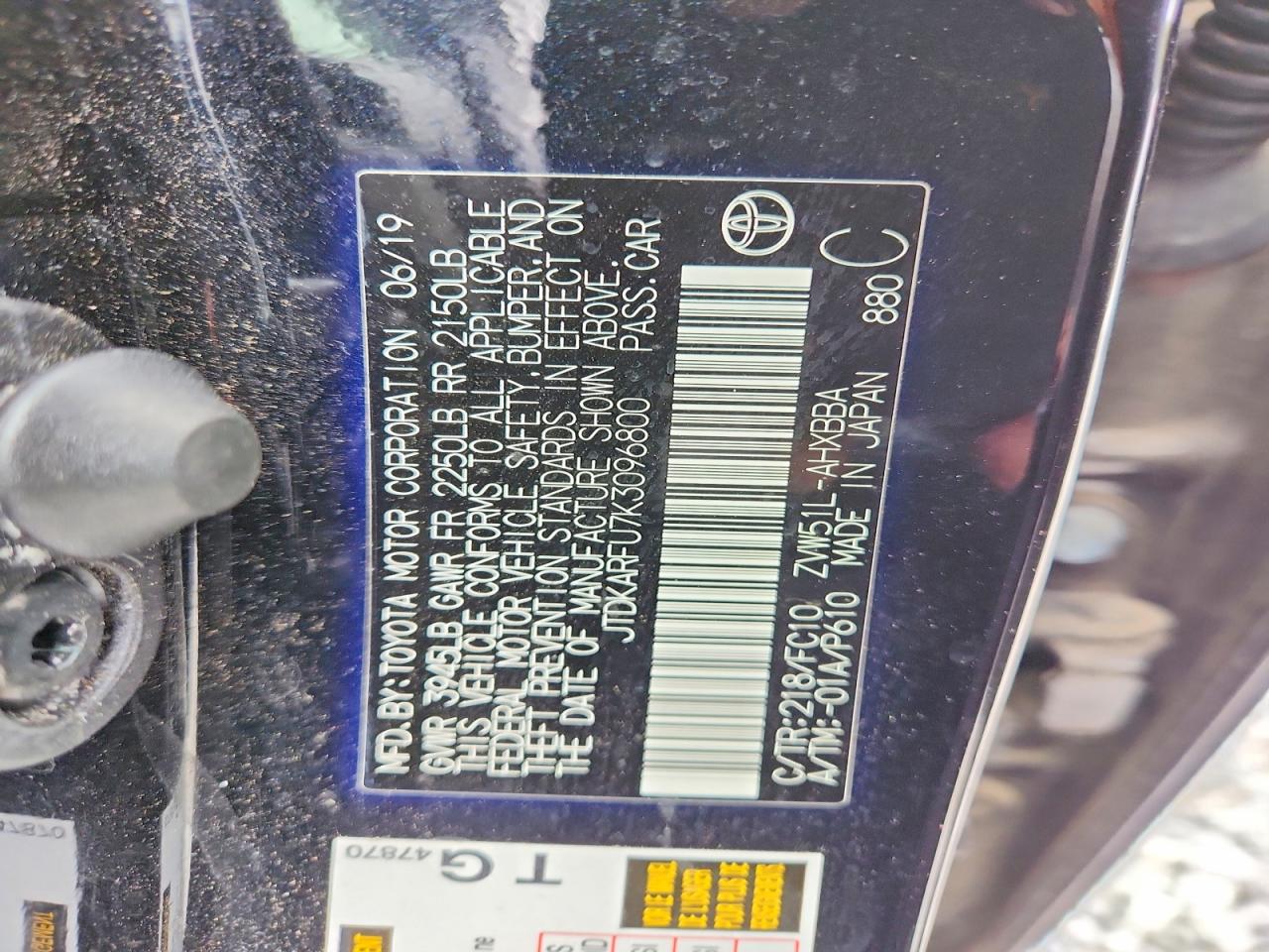 2019 TOYOTA PRIUS L ECO photo 23