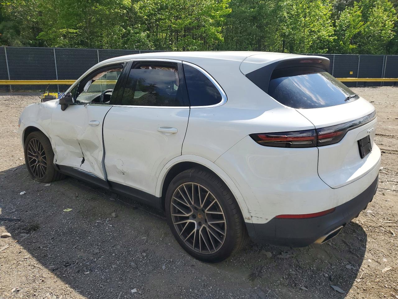 2021 PORSCHE CAYENNE photo 4