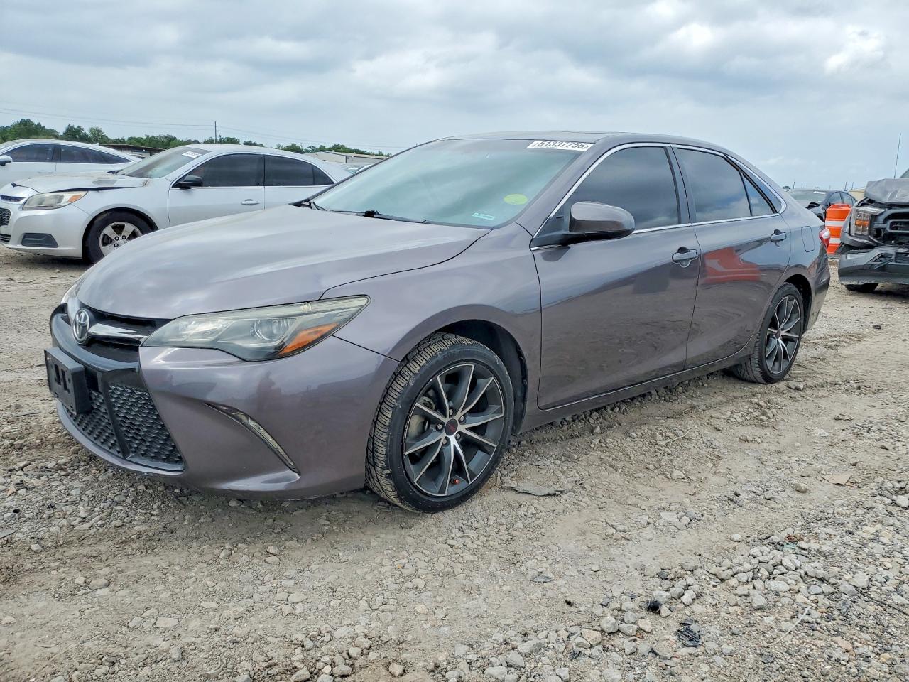 2016 TOYOTA CAMRY