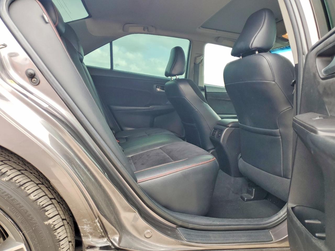 2016 TOYOTA CAMRY XSE V6 photo 19
