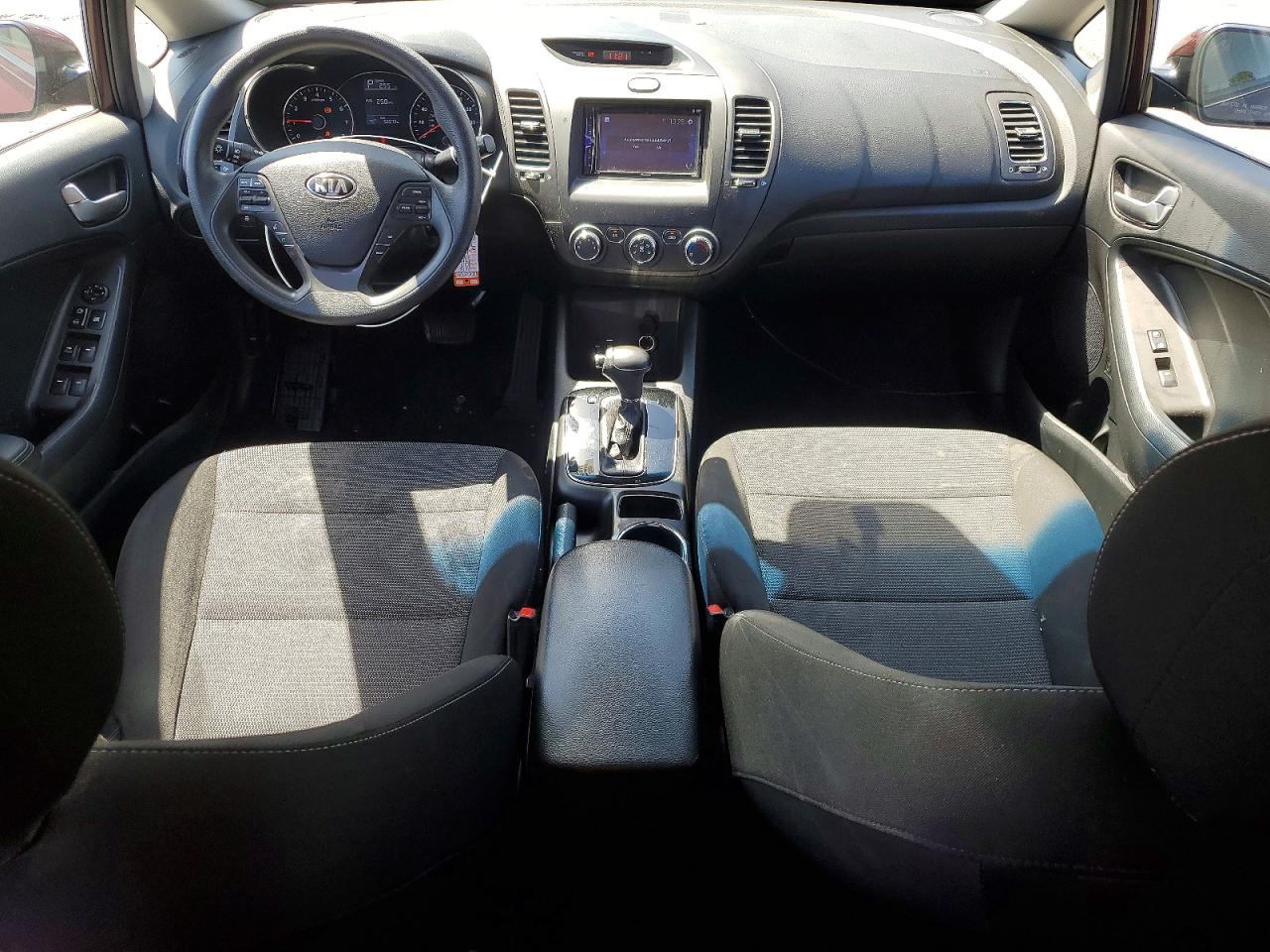 2018 KIA FORTE LX photo 15