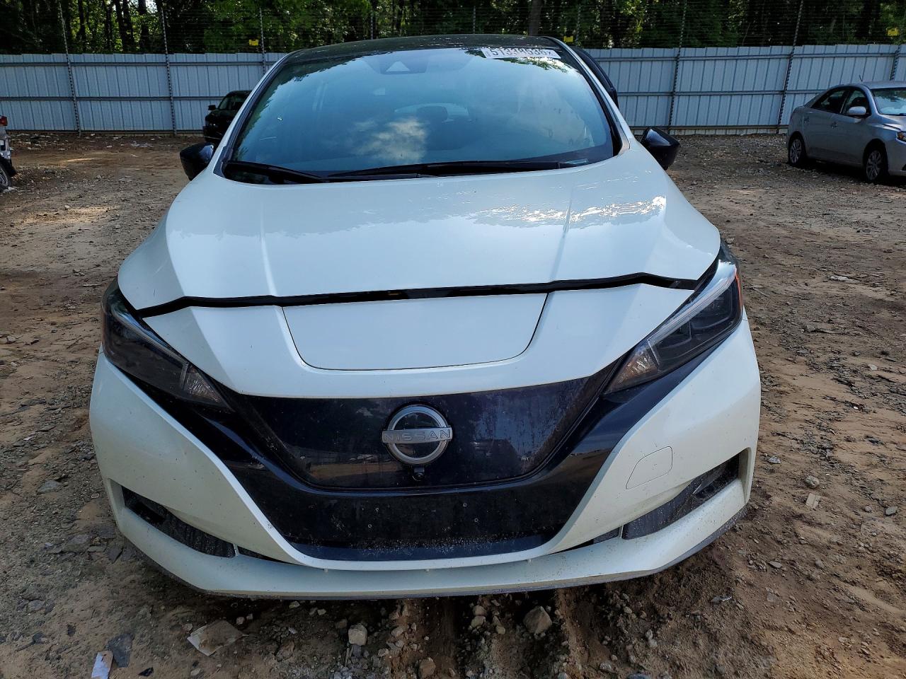 2023 NISSAN LEAF SV PLUS photo 9