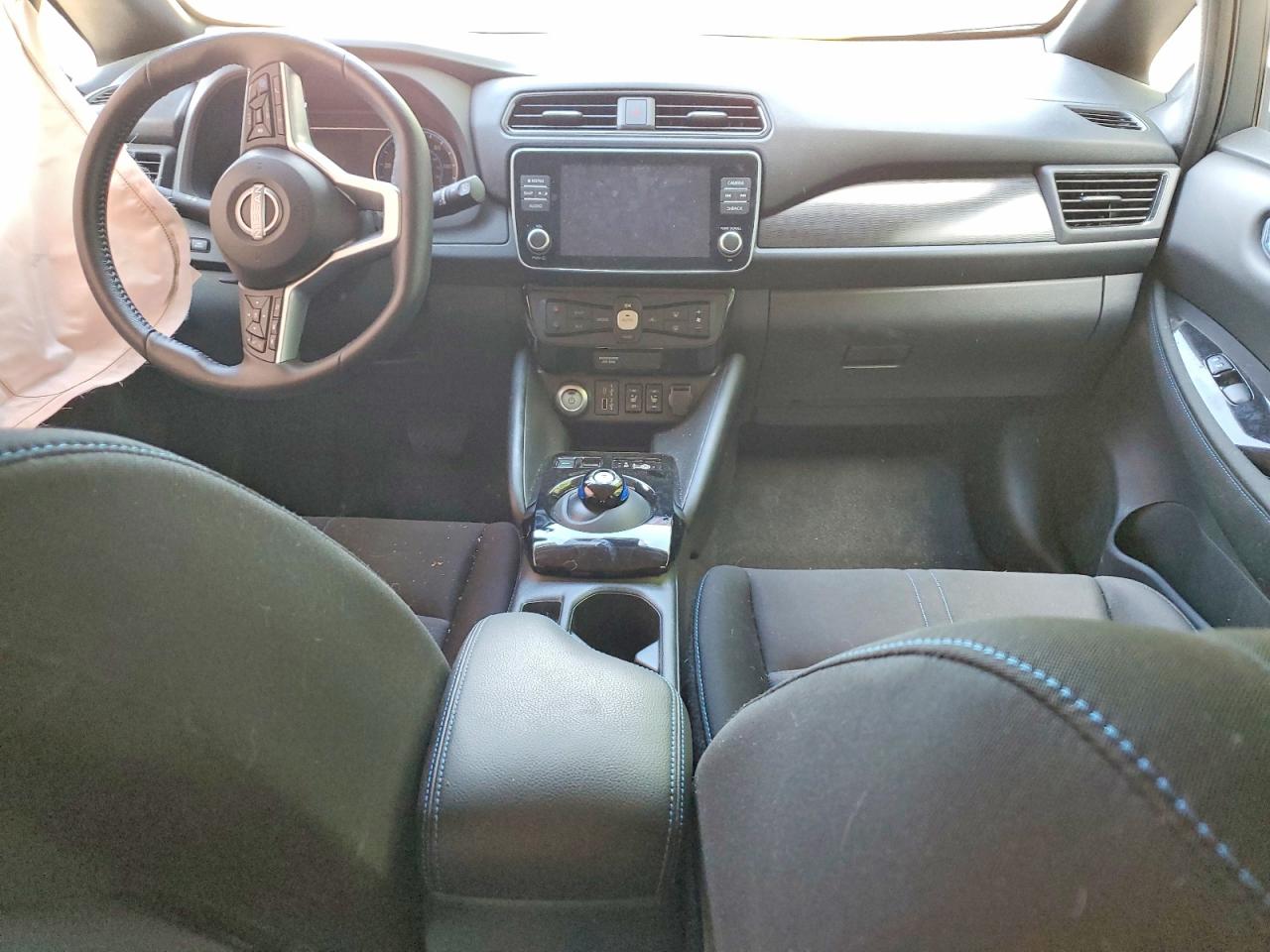 2023 NISSAN LEAF SV PLUS photo 15