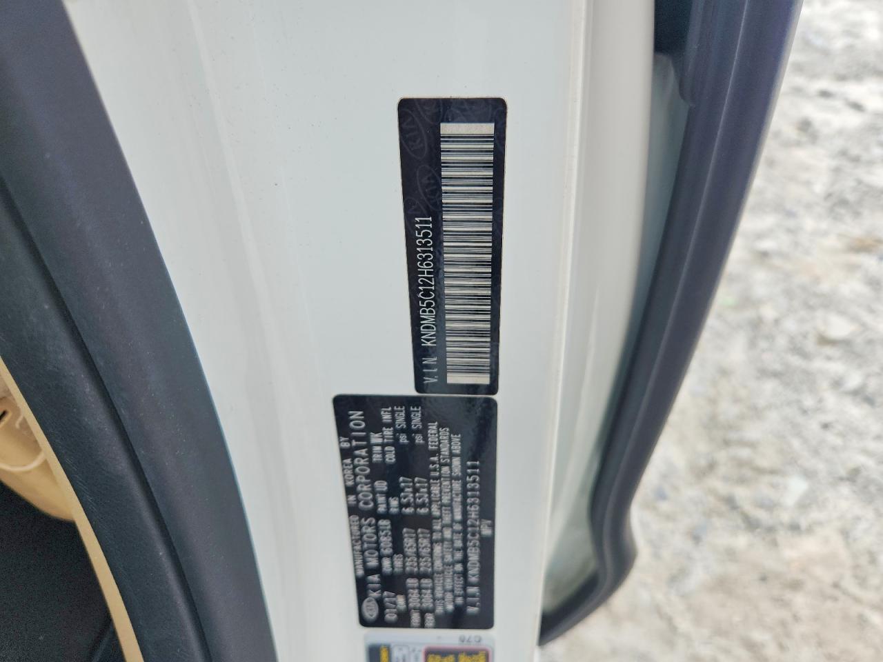 2017 KIA SEDONA LX photo 37
