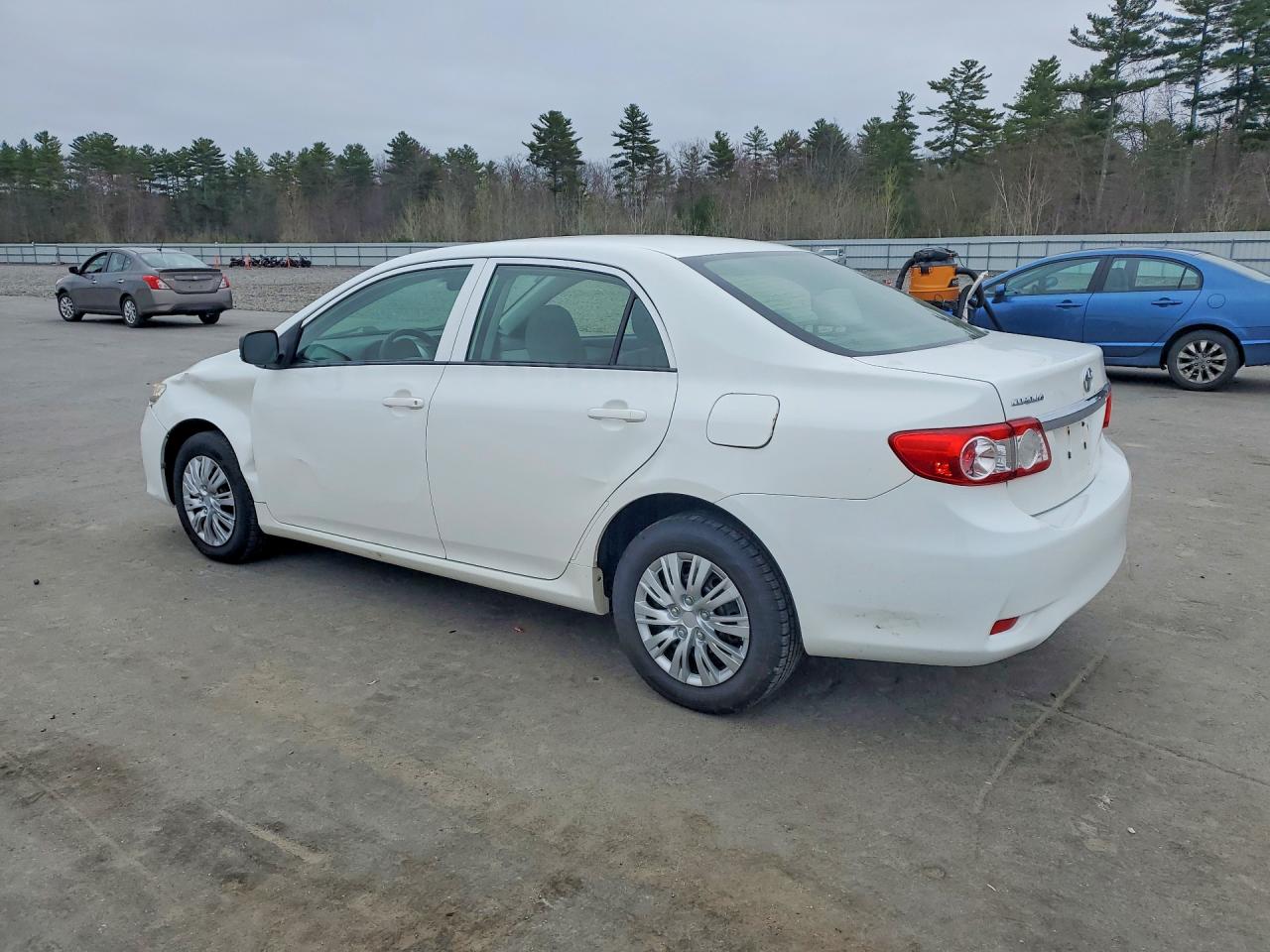 2012 TOYOTA COROLLA L photo 3