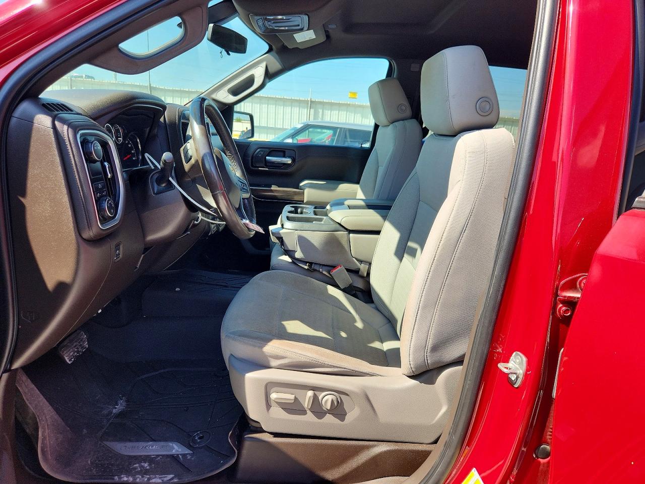 2021 CHEVROLET SILVERADO C1500 LT photo 13