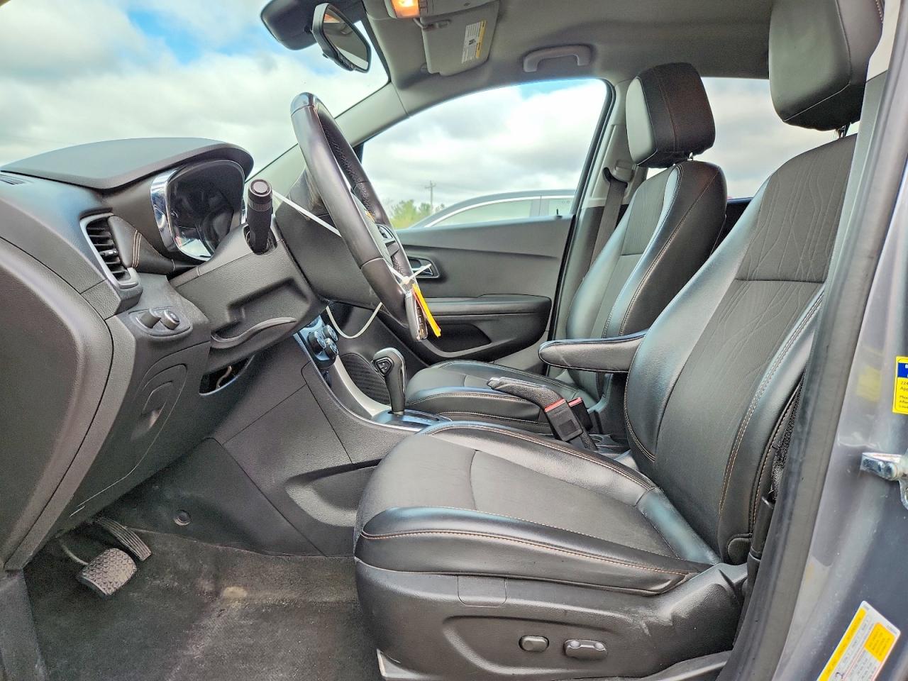 2019 CHEVROLET TRAX 1LT photo 13