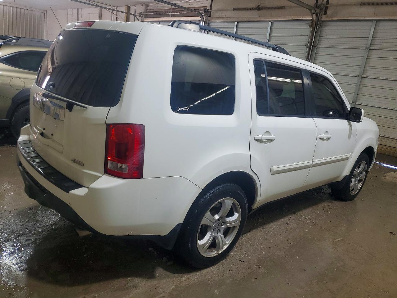 2015 HONDA PILOT EXL photo 5