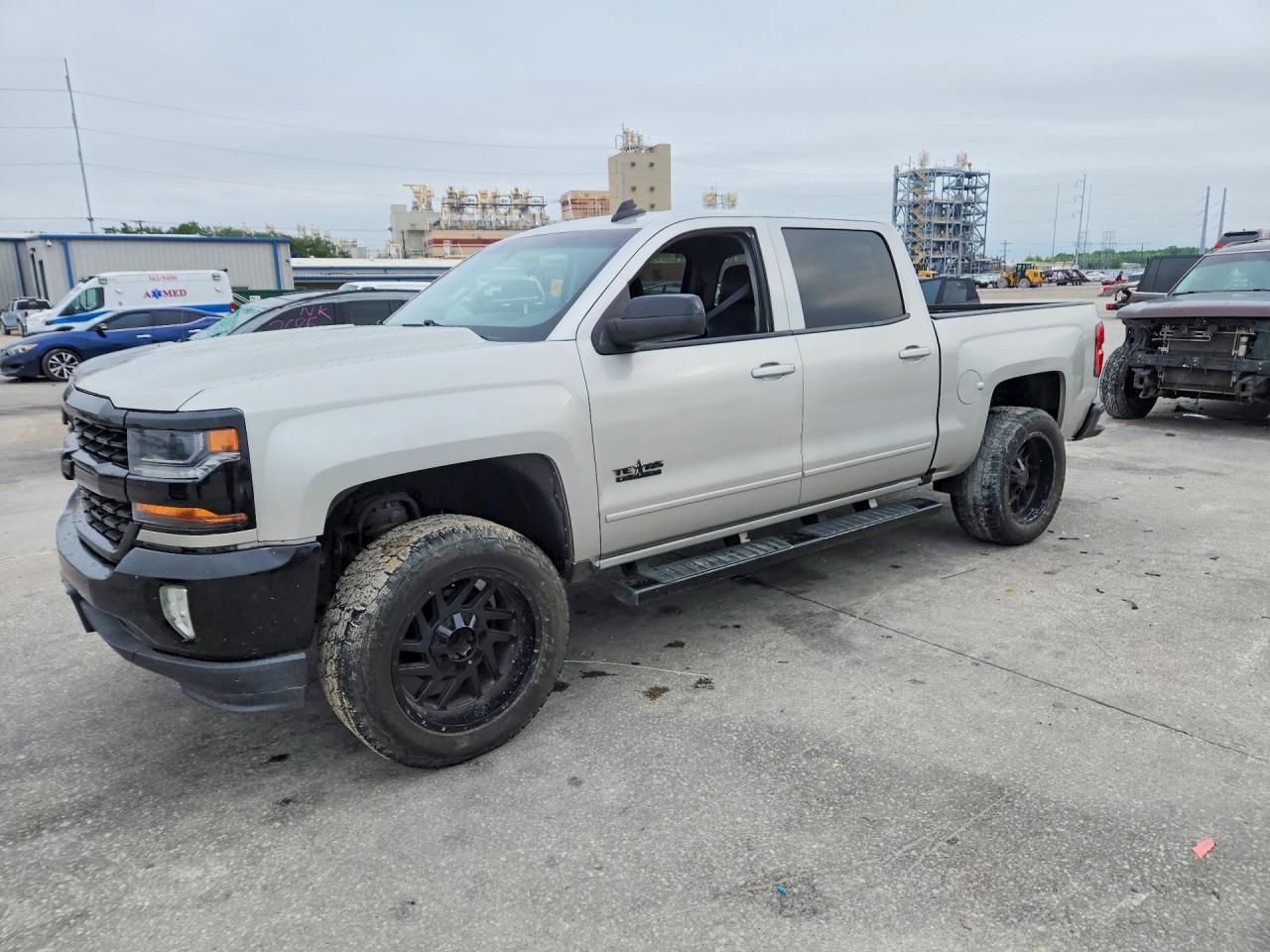 2017 CHEVROLET SILVERADO