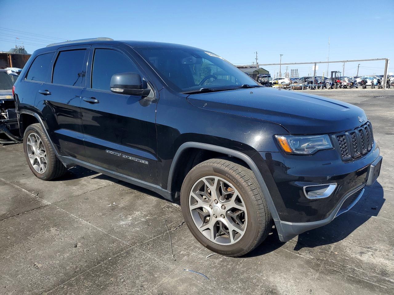 2019 JEEP GRAND CHEROKEE LIMITED photo 7