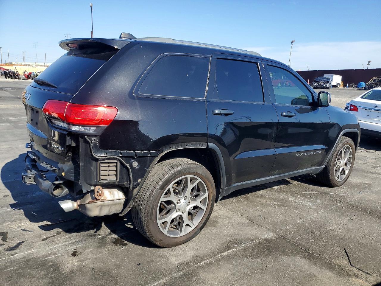 2019 JEEP GRAND CHEROKEE LIMITED photo 5
